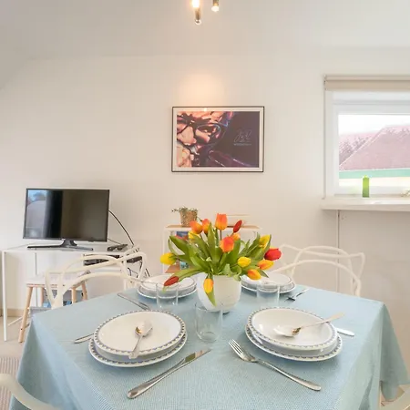 דירה With And Parking By Interhome דה האן