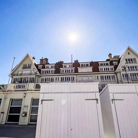 Apartament With And Parking By Interhome De Haan